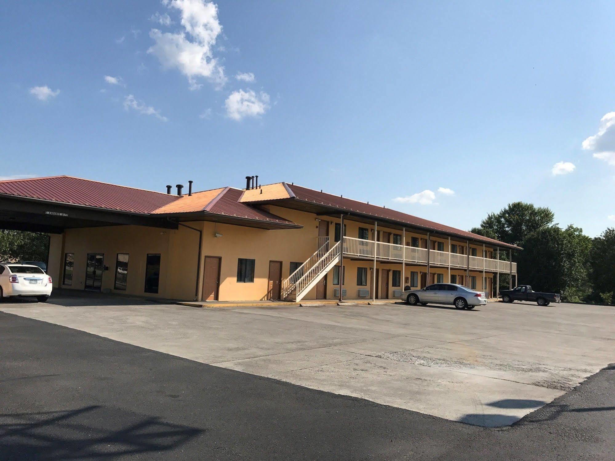 Motor Inns Of America Madisonville Esterno foto
