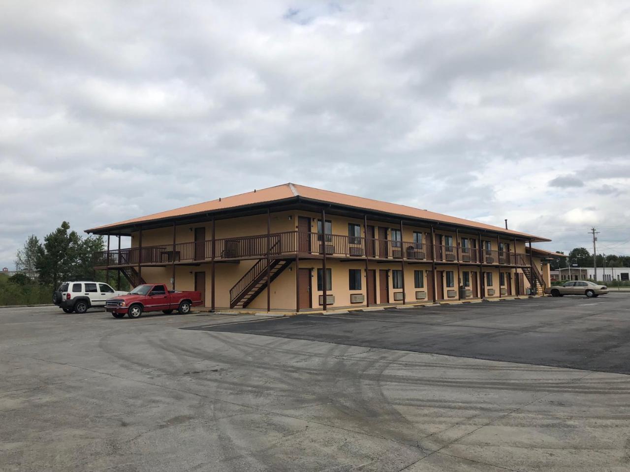 Motor Inns Of America Madisonville Esterno foto
